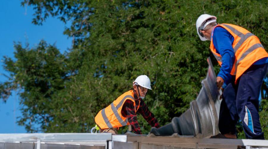 Professional Flat Roofing Installation in Havelock, IA